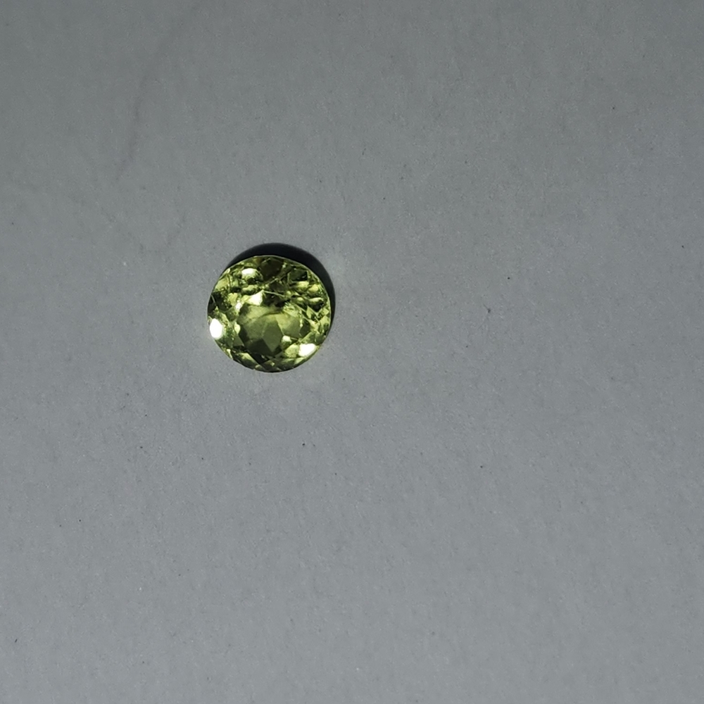 Peridot stone - Picture 10 of 11